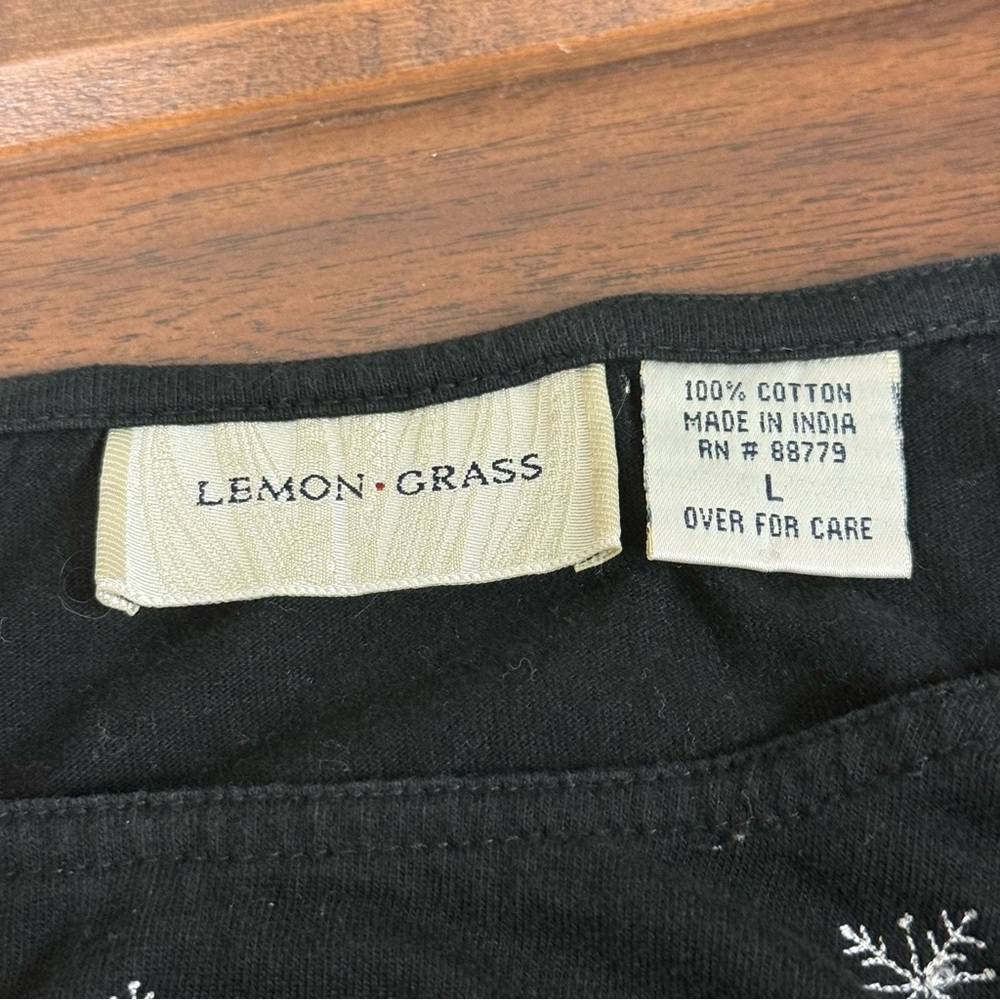 Lemon Grass Black Reindeer Embroidered Christmas Top Women’s Large Cotton - Picture 7 of 9